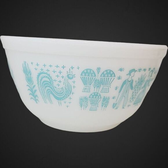 Vintage Pyrex Amish Butterprint Mixing Bowl # 402 White Turquoise 1.5 Qt - Picture 4 of 14